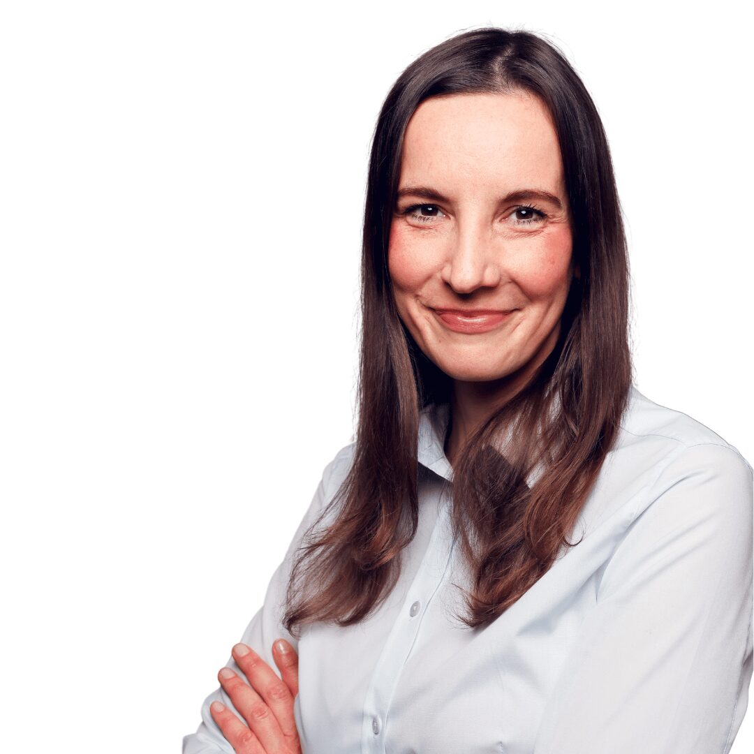 yvonne haronska von hy seo unterstützt selbstständige mit canva, zeit im business zu sparen